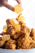 Load image into Gallery viewer, Raw Honeycomb (5.6oz)