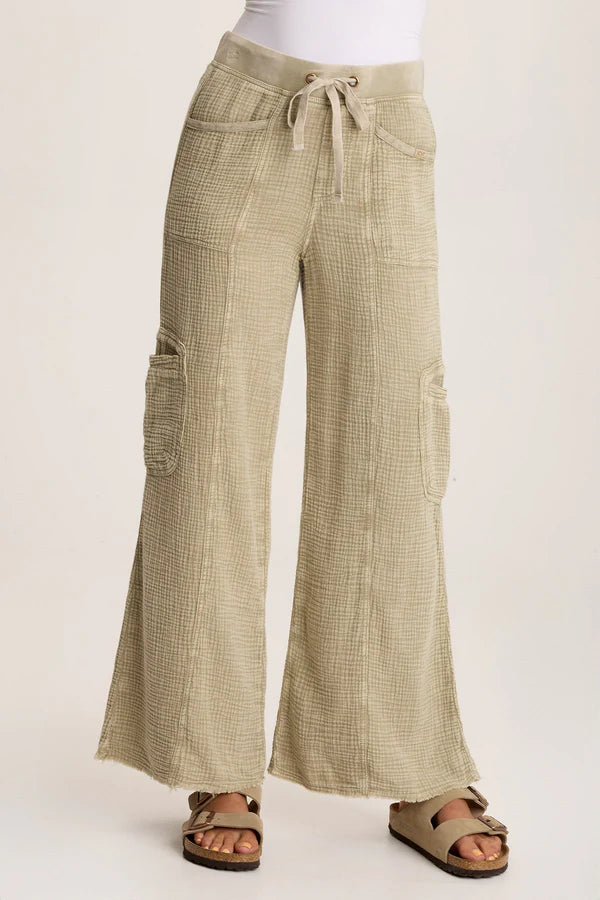 Rizal Gauze Flare Pants