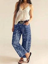 Load image into Gallery viewer, Denim Paisley Print Jeans (+)
