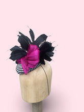 Load image into Gallery viewer, Straw Fascinator with Silk Abaca
