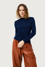 Load image into Gallery viewer, Perkins Collar Long Sleeve