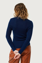 Load image into Gallery viewer, Perkins Collar Long Sleeve