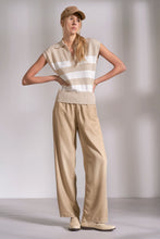 Load image into Gallery viewer, Sleeveless Collared Sweater