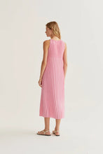 Load image into Gallery viewer, Pleated Pink Dress