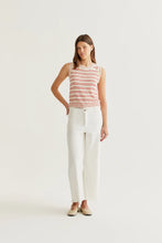 Load image into Gallery viewer, White Raw Hem Jeans