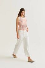 Load image into Gallery viewer, White Raw Hem Jeans