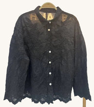 Load image into Gallery viewer, Crochet Lace Blouse (+)
