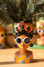 Load image into Gallery viewer, Ceramic Lady Vases Set