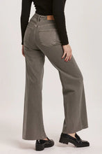 Load image into Gallery viewer, Fiona Wide Leg Jeans - Graphite