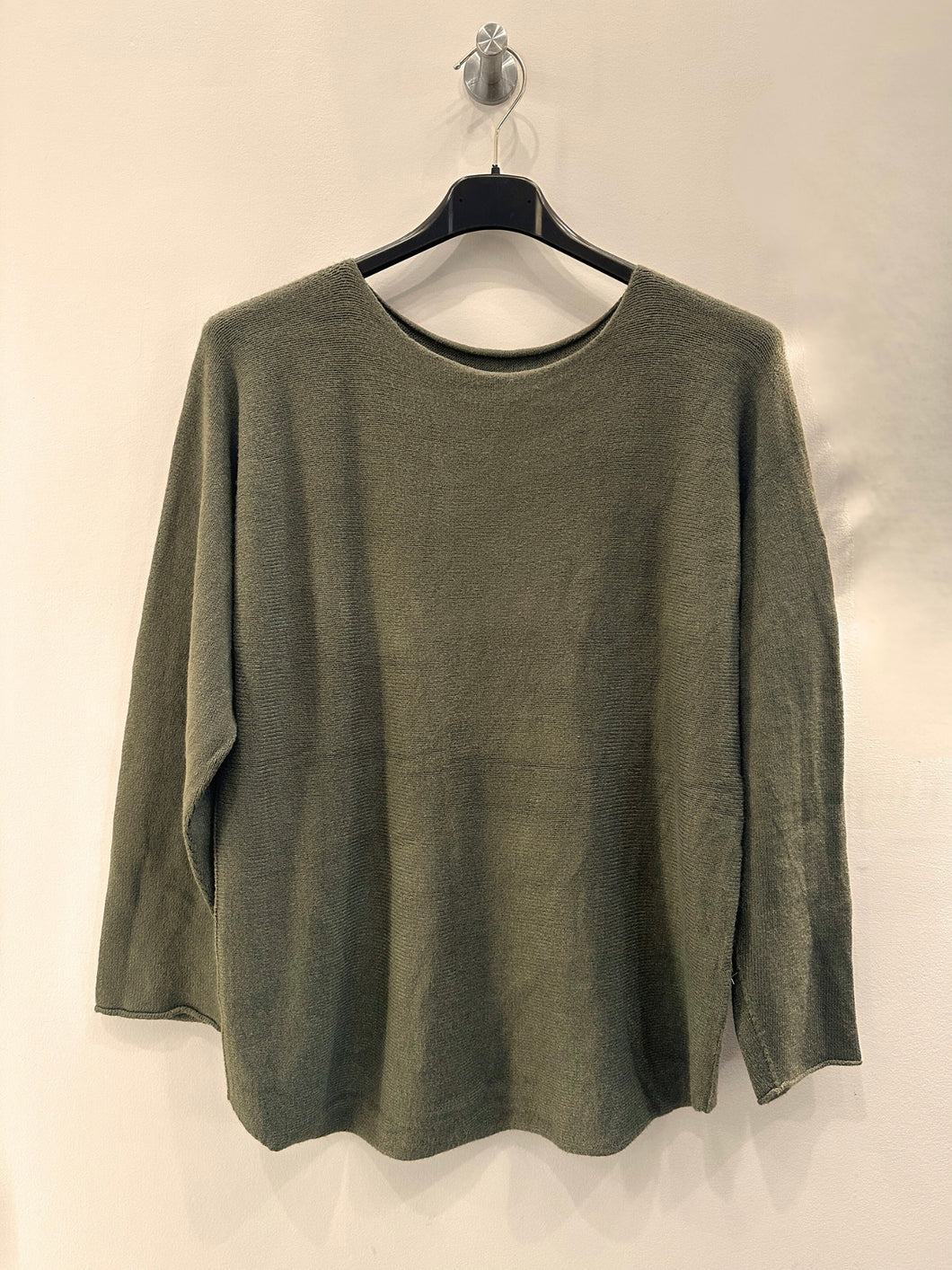 Simple Round Neck Sweater