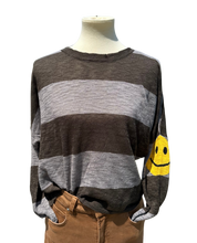 Load image into Gallery viewer, Happy Face Sweater