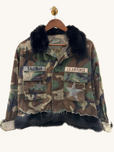 Load image into Gallery viewer, Fur Lined Camo Top