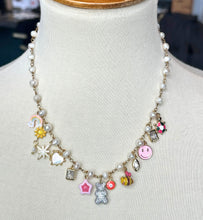 Load image into Gallery viewer, Charm + Pearl Necklace
