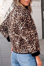 Load image into Gallery viewer, Leopard Quilted Button Front Jacket