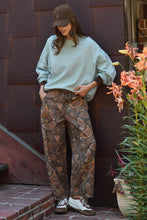 Load image into Gallery viewer, Paisley Print Barrel Leg Pants