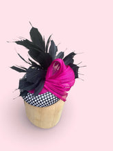 Load image into Gallery viewer, Straw Fascinator with Silk Abaca