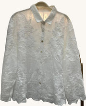 Load image into Gallery viewer, Crochet Lace Blouse (+)