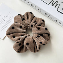 Load image into Gallery viewer, Assorted Hair Accessories